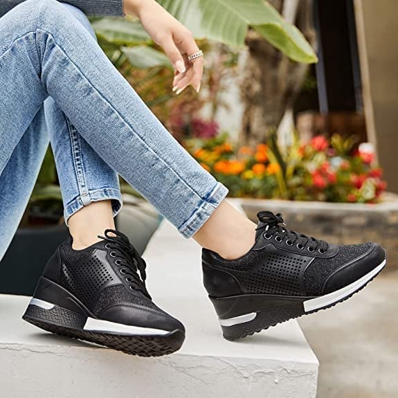 Amelia - Elegantes zapatillas ortopédicas con elegante tacón alto y cómodo tacón de cuña