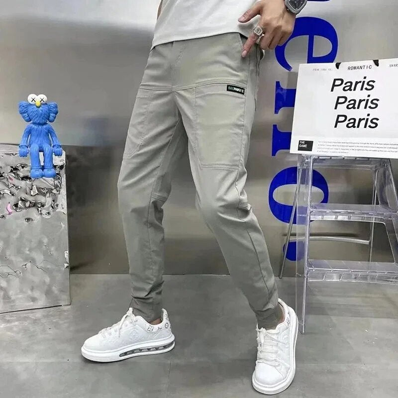 HARRI - Elegantes pantalones de hombre con múltiples y prácticos bolsillos