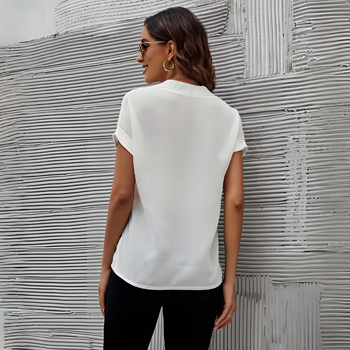 Elegante blusa blanca con cuello en V para mujer - Serenity Chic Spring Style