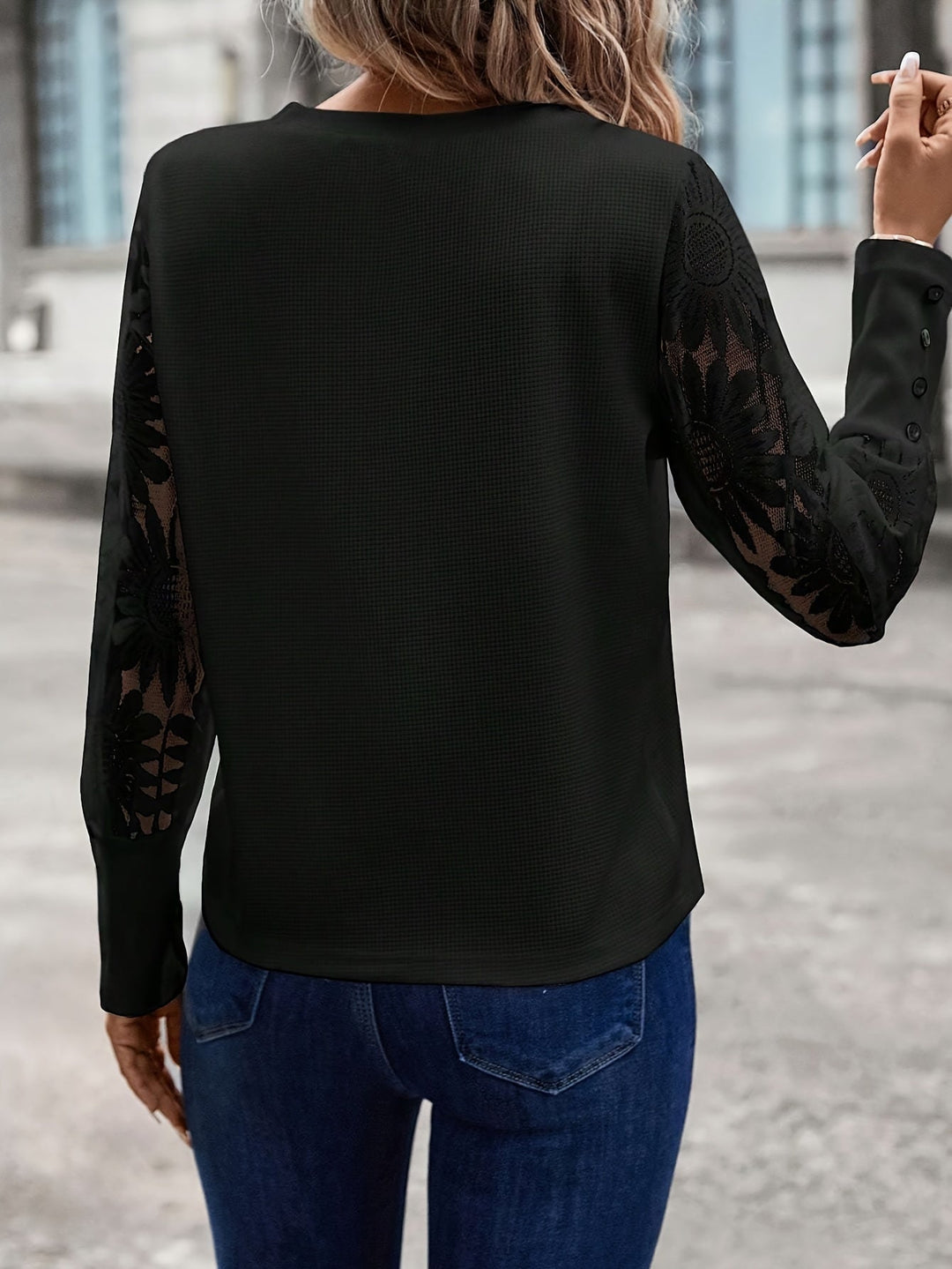 Barbara - Elegante blusa de encaje floral para la mujer a la moda este otoño