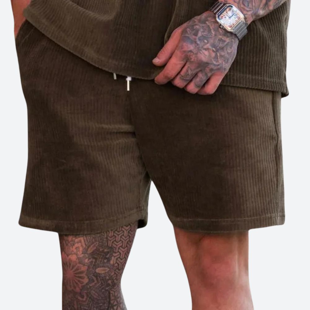 Elegantes pantalones cortos de hombre para un look informal - Aulos
