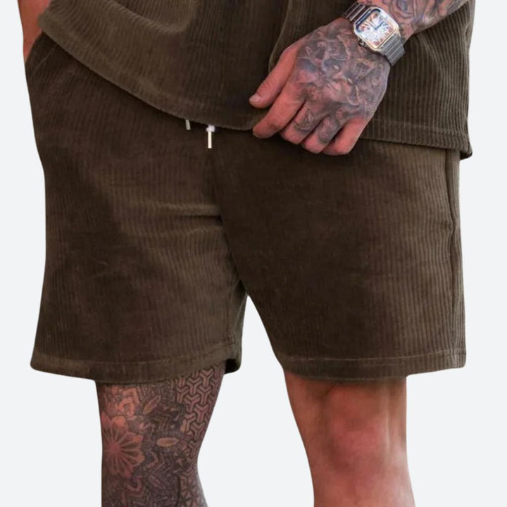 Elegantes pantalones cortos de hombre para un look informal - Aulos