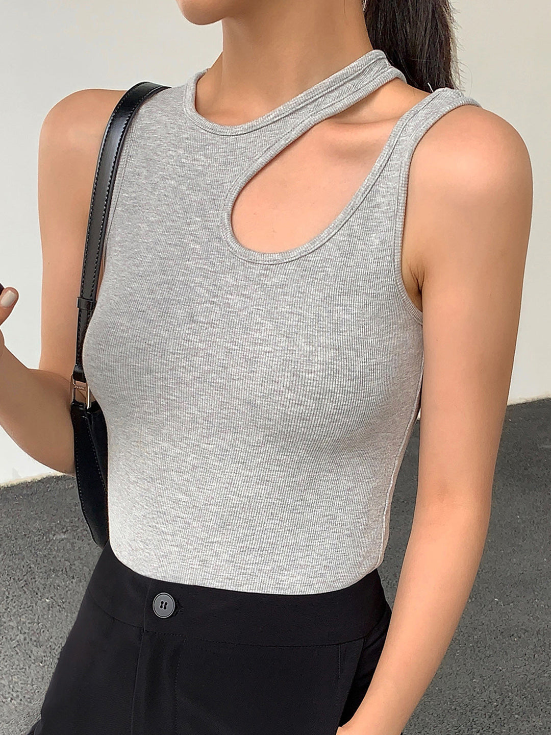 Rita - Elegante camiseta de tirantes recortada para mujer