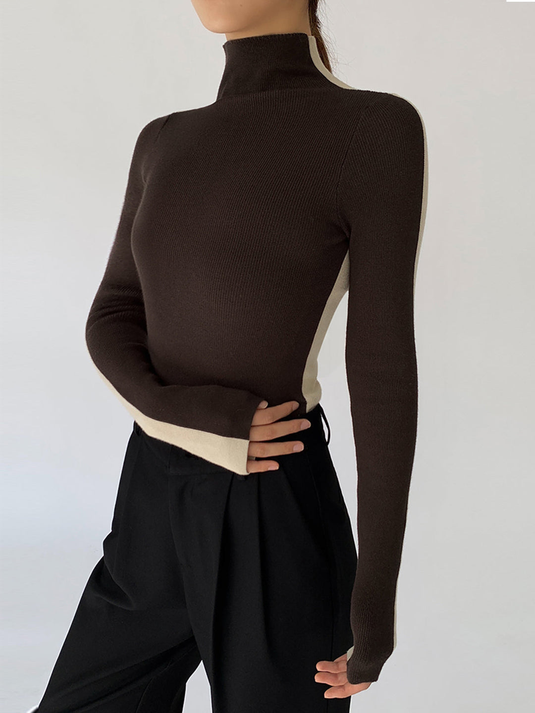 Elegante top bicolor de punto para mujer de manga larga | Sophie