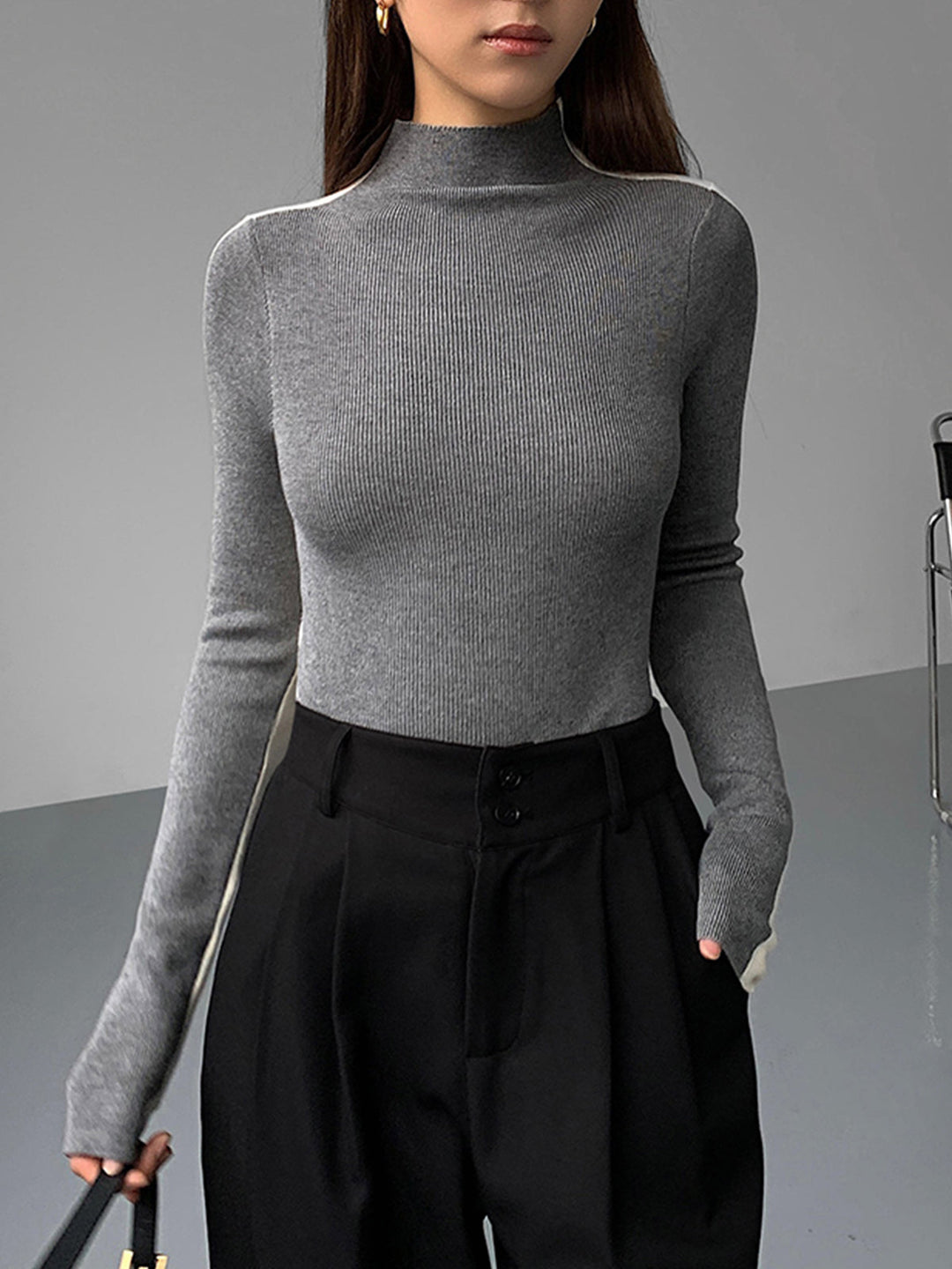 Elegante top bicolor de punto para mujer de manga larga | Sophie