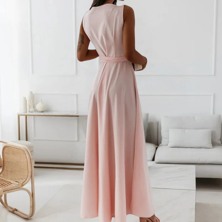 Elegante maxi vestido para mujer con un sofisticado escote en pico