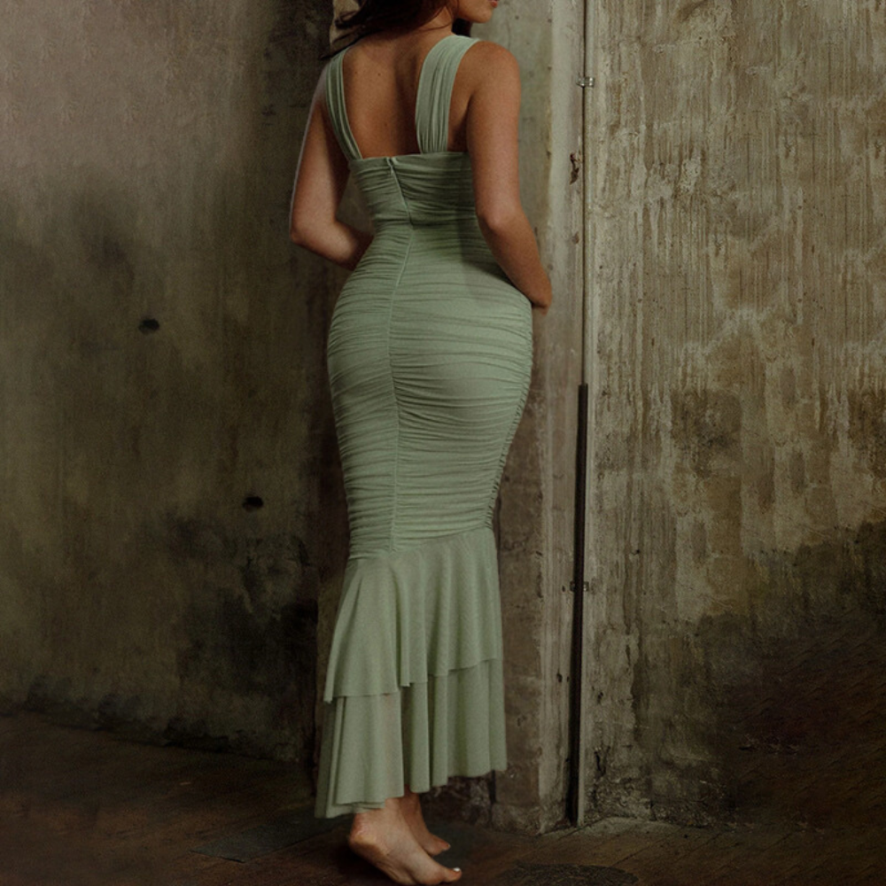 Aleksandra - Elegante y ceñido maxi vestido para mujer
