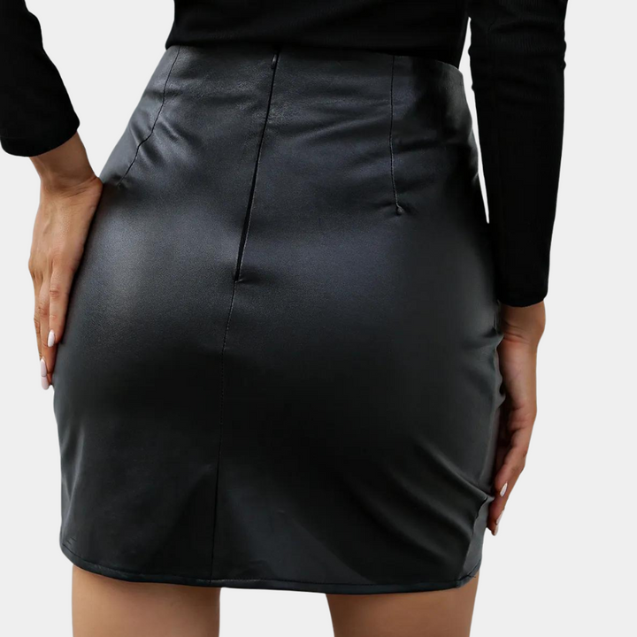 Lucinda - Minifalda femenina imprescindible