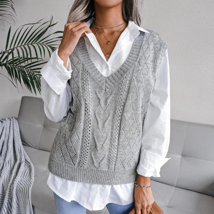 Arlette - Chaleco de mujer con cuello de pico y punto por cable para un look atemporal