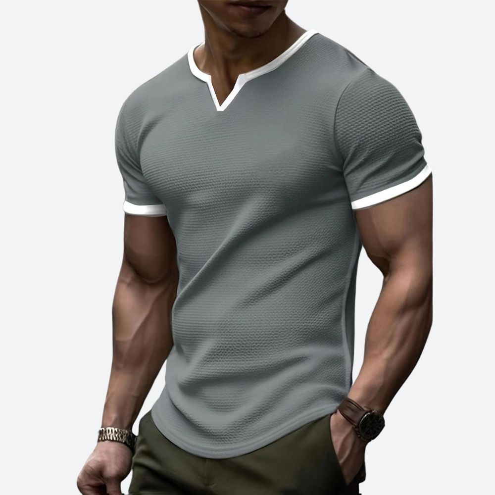 Elegante camiseta con cuello en V - Darcyl