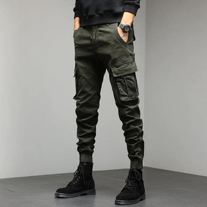 Elegantes pantalones cargo de 6 bolsillos para el hombre moderno - HARRY
