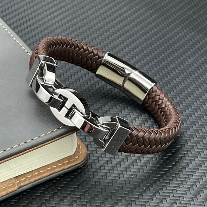 Vince - Elegante pulsera de cuero vintage para el hombre moderno