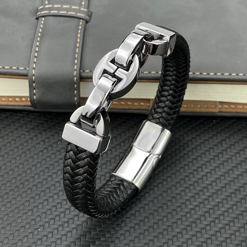 Vince - Elegante pulsera de cuero vintage para el hombre moderno