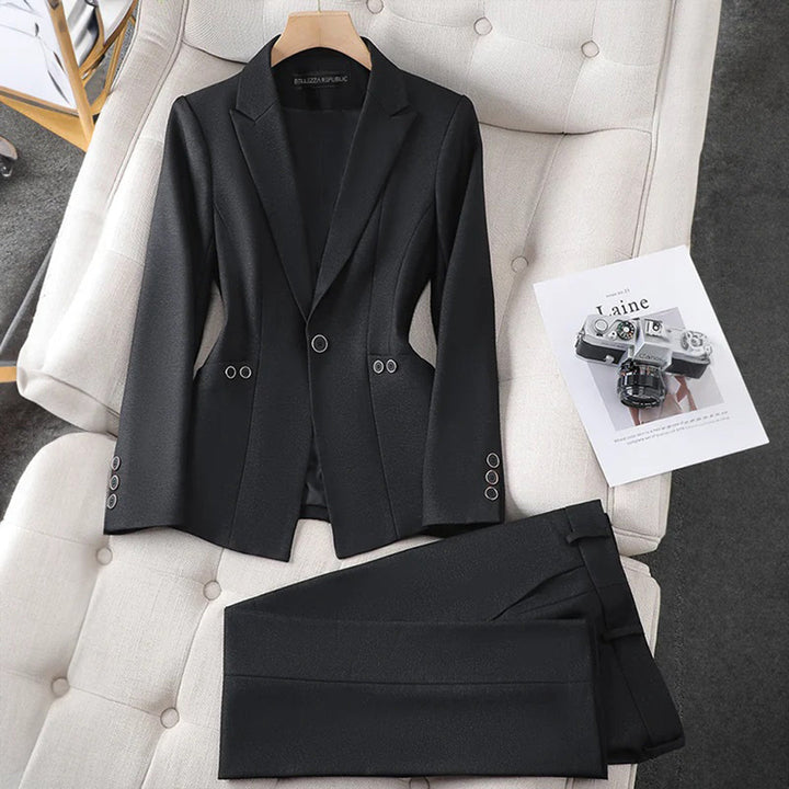 Conjunto Elegante de Blazer y Pantalones LAURA