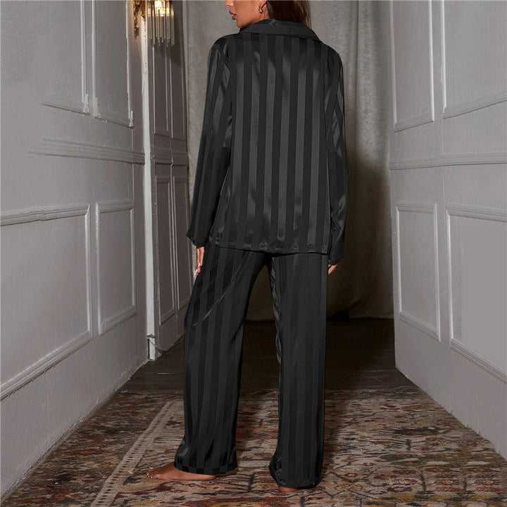 Pia - Elegante pijama de seda para mujer