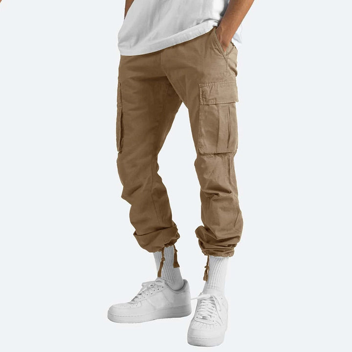Elegantes pantalones cargo RYKER para el hombre moderno
