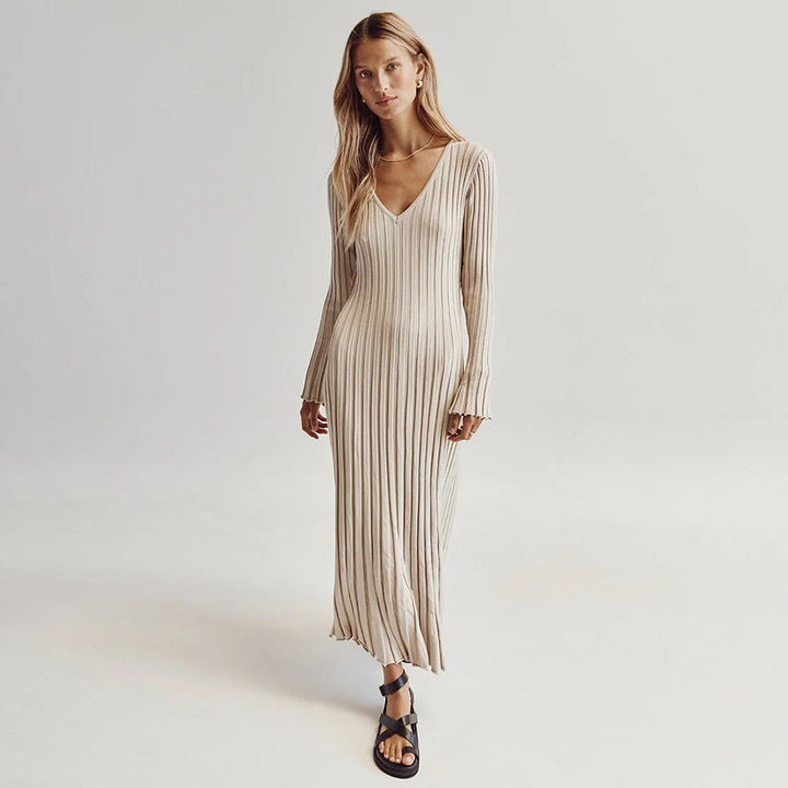 ABIGAIL - Elegante maxivestido de punto para un look deslumbrante