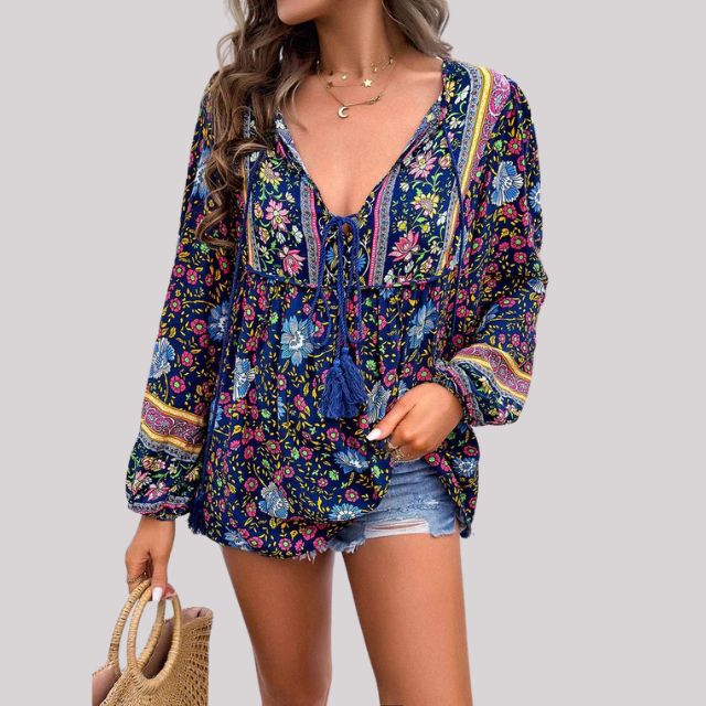 Elegante blusa Kara Bohème con encantador estampado paisley para mujer