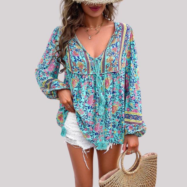 Elegante blusa Kara Bohème con encantador estampado paisley para mujer