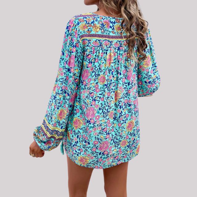 Elegante blusa Kara Bohème con encantador estampado paisley para mujer