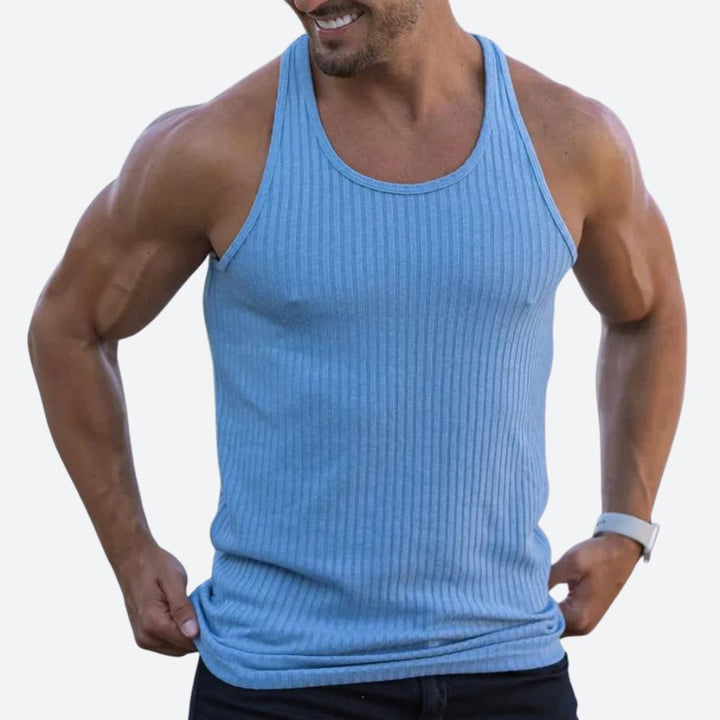 Elegante camiseta de tirantes de verano para aventuras deportivas - Wout
