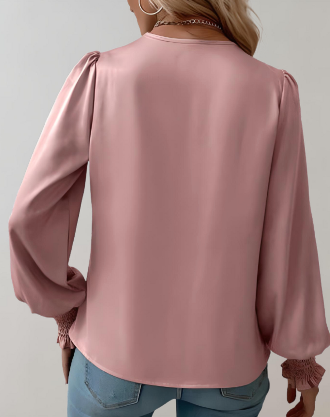 Elegante blusa de primavera con cuello en V y manga larga para mujer de Minda