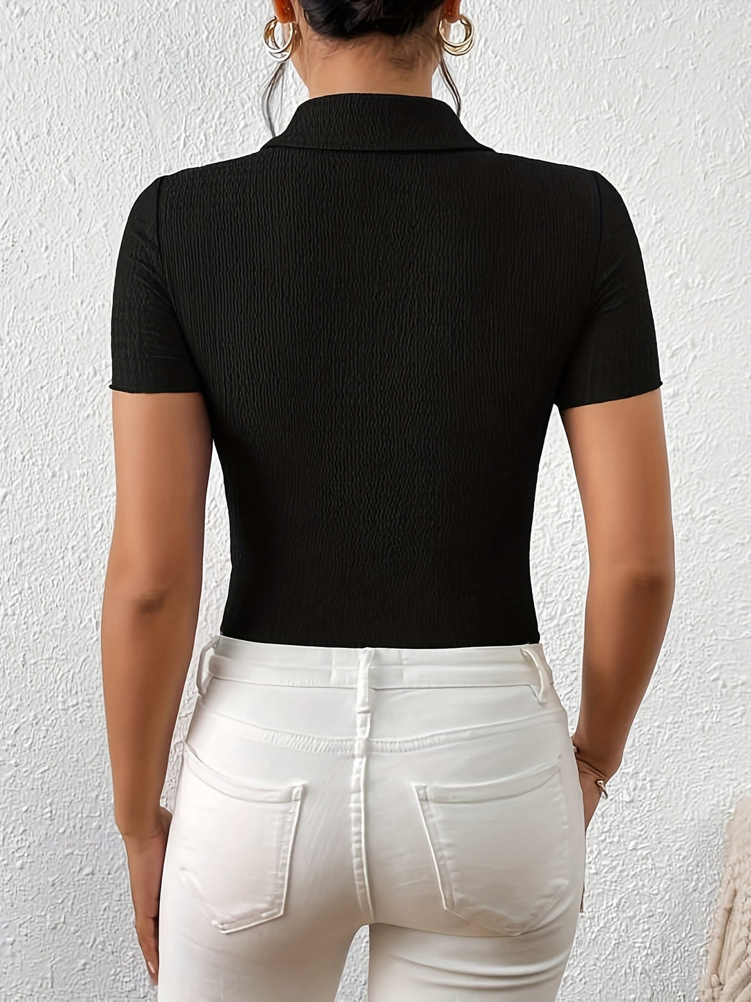 Maya - Elegante blusa negra con bonitos botones en forma de corazón para mujer