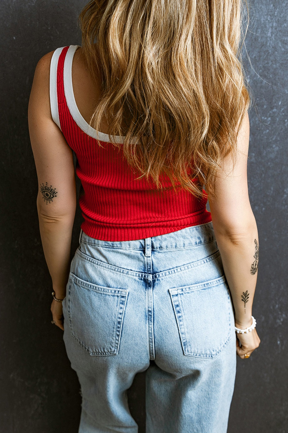 Madel - Elegante camisa de canalé sin mangas para mujer