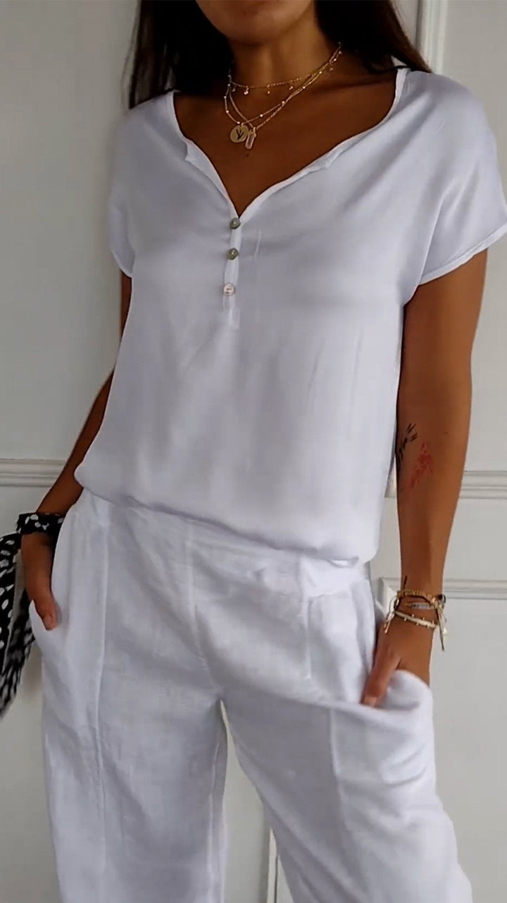 Evelyn - Elegante blusa con cuello en V para la máxima comodidad de la mujer