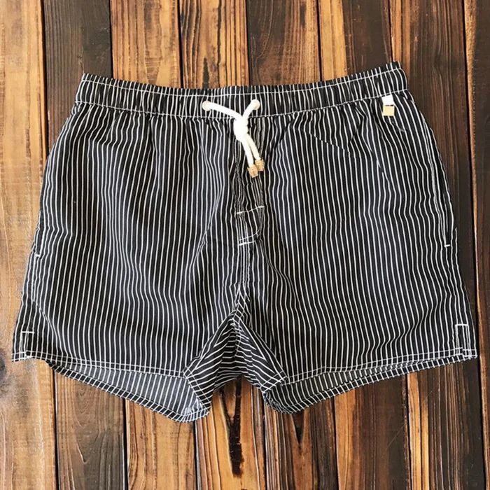 Elegantes bañadores clásicos para un perfecto día de verano - Geurt