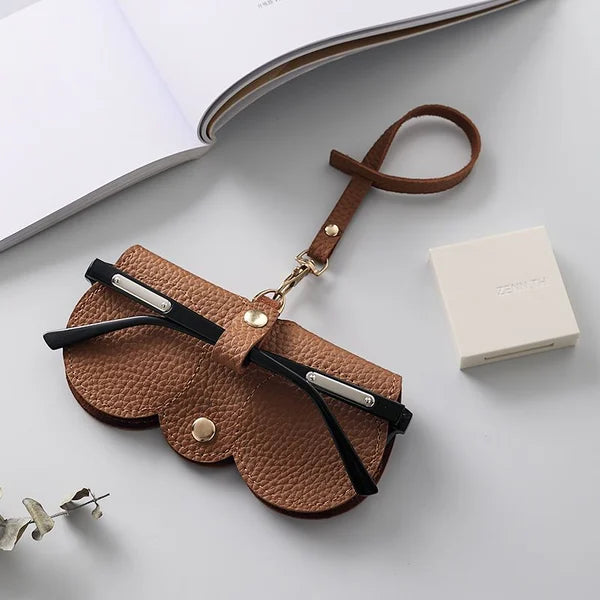 Sam - Elegante funda de gafas de piel con práctico cierre de botón a presión para el verano