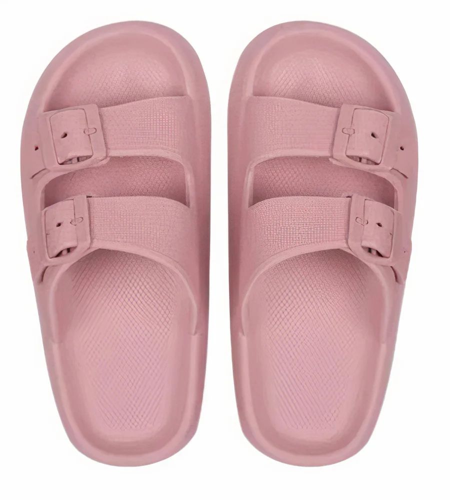 Disfruta sin preocupaciones con nuestras zapatillas Jerke impermeables para hombre con estilo de nube.